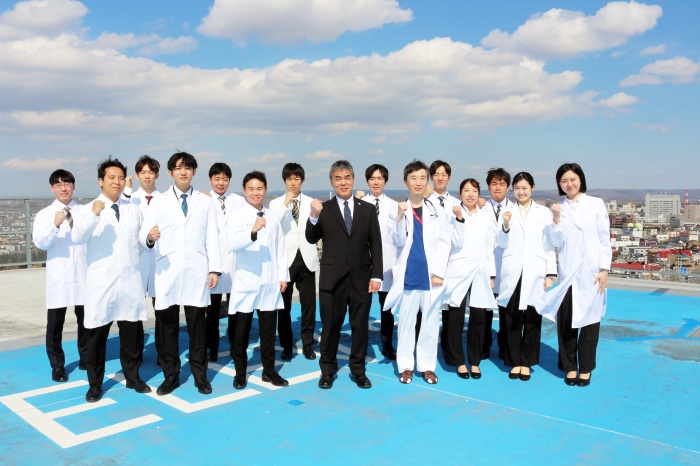  ヘリポートでの集合写真